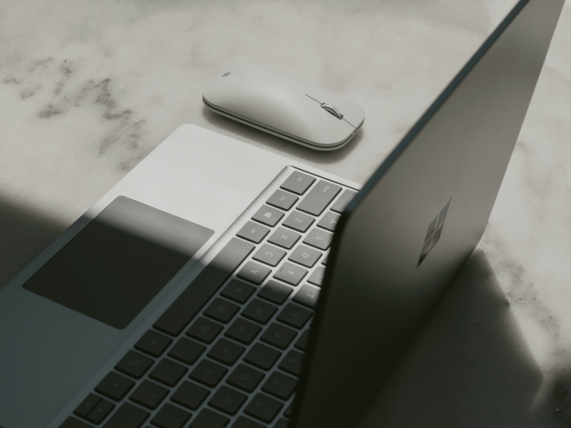 Microsoft 365 E3 vs E5 - Which Is Right for You? image